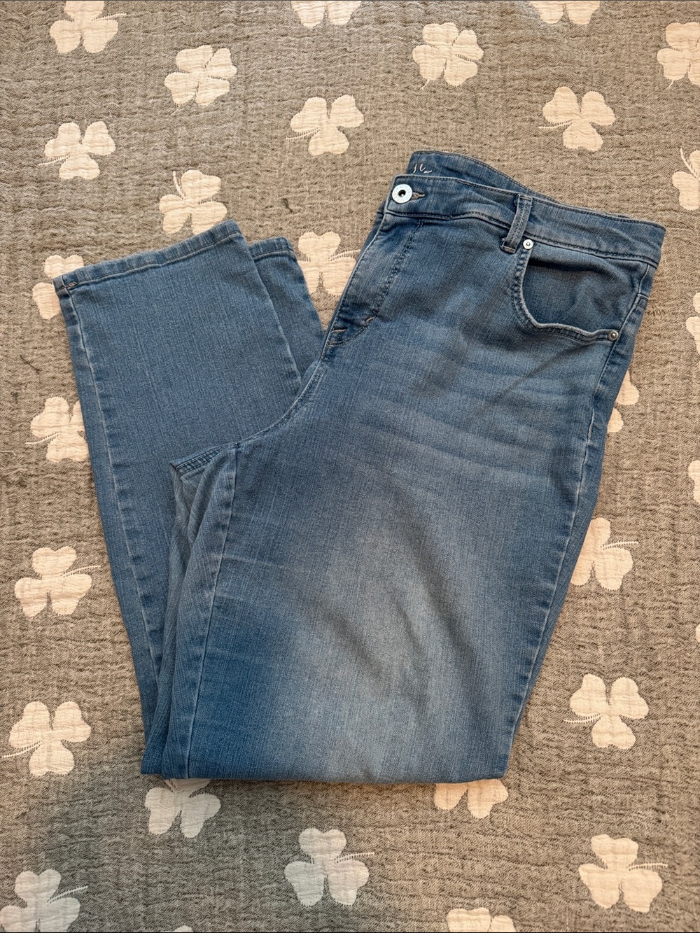 Plus Size High-Rise Straight-Leg Jeans - Picture 2 of 6